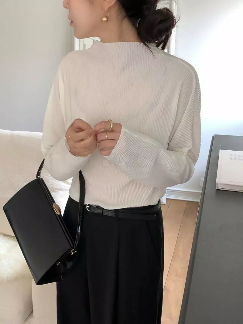 Overclassic - Korean Women Fashion - #womensfashion - Brin Pleats Tee - 11