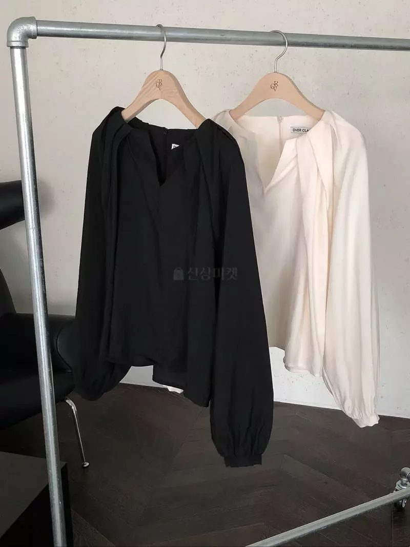 Overclassic - Korean Women Fashion - #womensfashion - Bowl Pintuck Blouse - 3