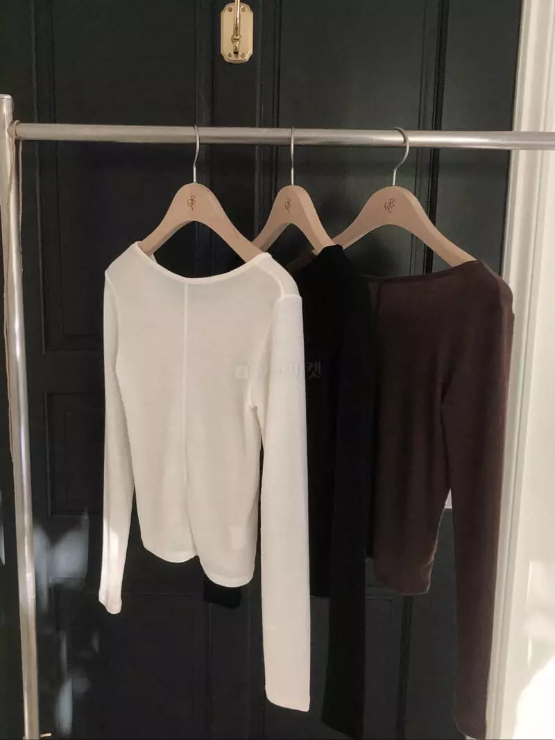 Overclassic - Korean Women Fashion - #womensfashion - Maren Tee - 7