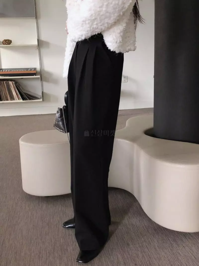 Overclassic - Korean Women Fashion - #womensfashion - Lic Stripes Pants - 3