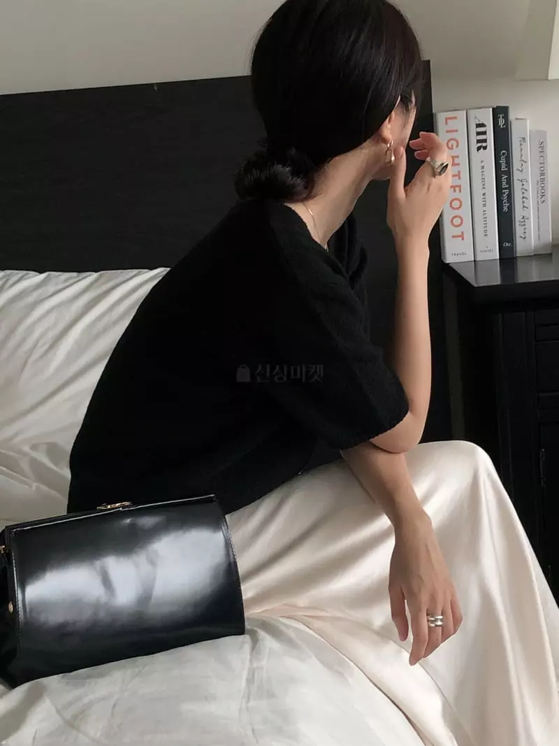 Overclassic - Korean Women Fashion - #womensfashion - Nore V Neck Knit Tee - 9