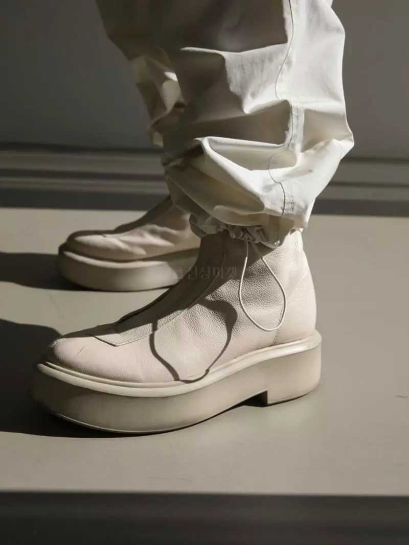 Paper Moon - Korean Women Fashion - #womensfashion - Drawing Waist Pants - 4