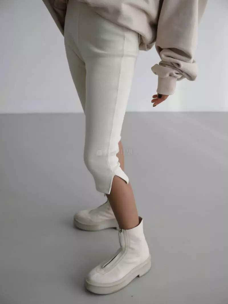 Paper Moon - Korean Women Fashion - #momslook - Slit Detail Leggings - 8