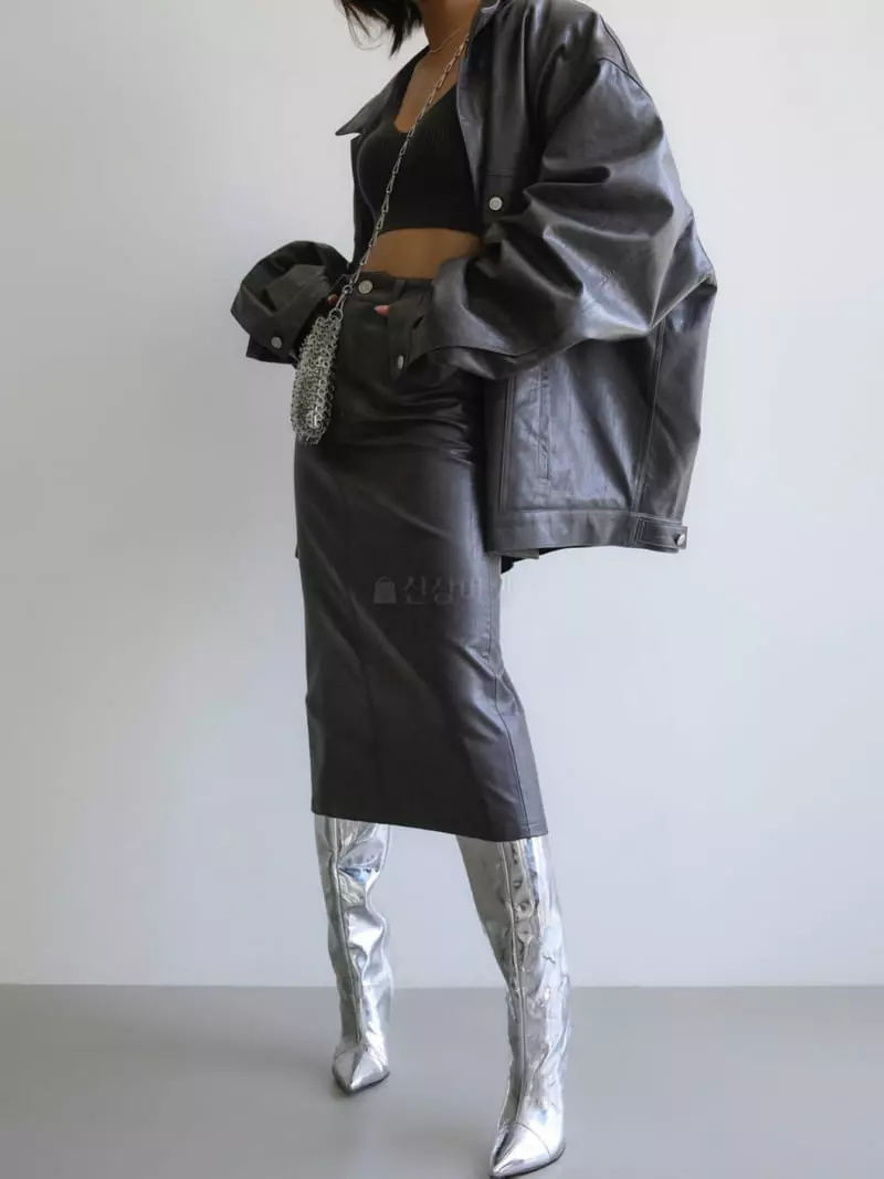 Paper Moon - Korean Women Fashion - #momslook - Oversize Vigan Leather Truker Jacket - 10