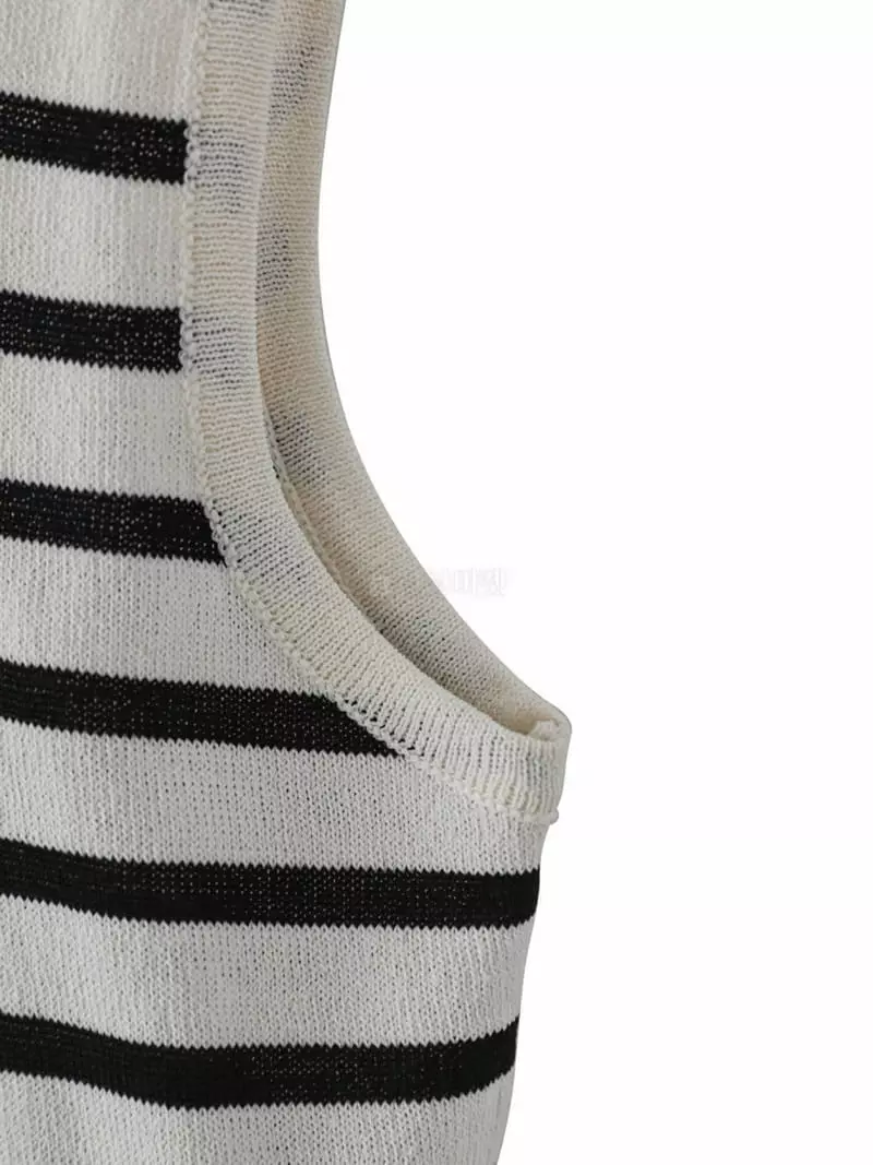 Paper Moon - Korean Women Fashion - #momslook - Crop Tank Sleeveless Knit Top - 5