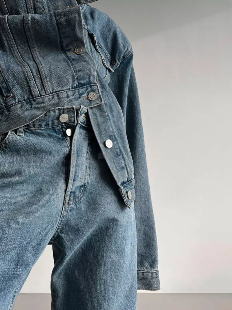 Paper Moon - Korean Women Fashion - #womensfashion - Maxy Padded Shoulder Denim Jacket - 5