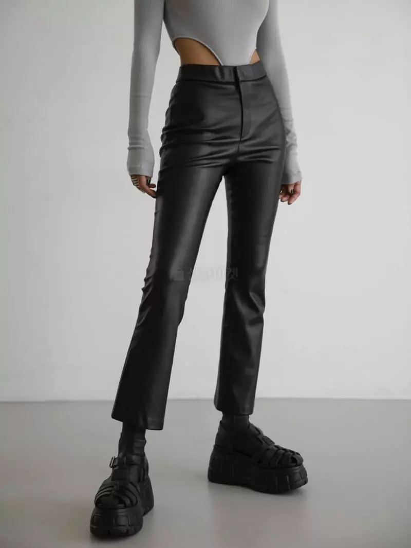 Paper Moon - Korean Women Fashion - #womensfashion - Leather Plare Pants - 3