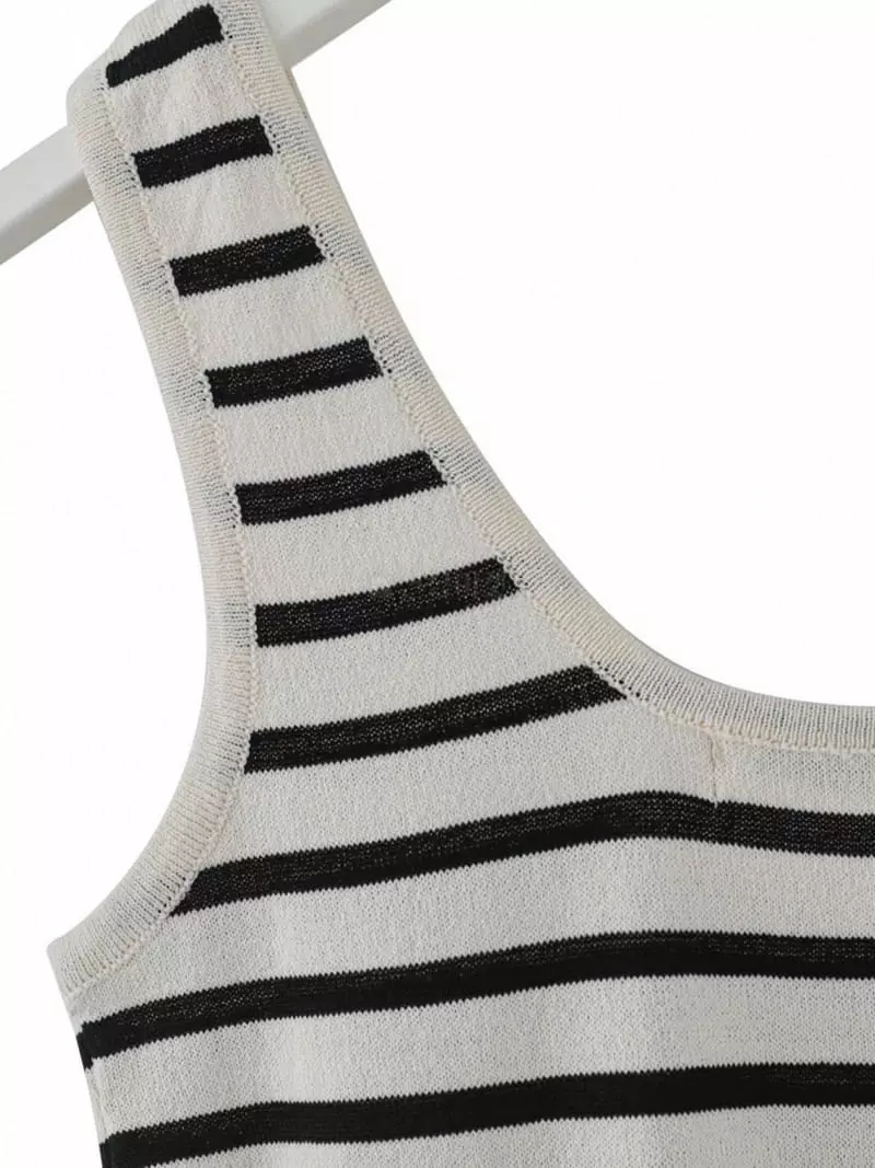 Paper Moon - Korean Women Fashion - #womensfashion - Crop Tank Sleeveless Knit Top - 12
