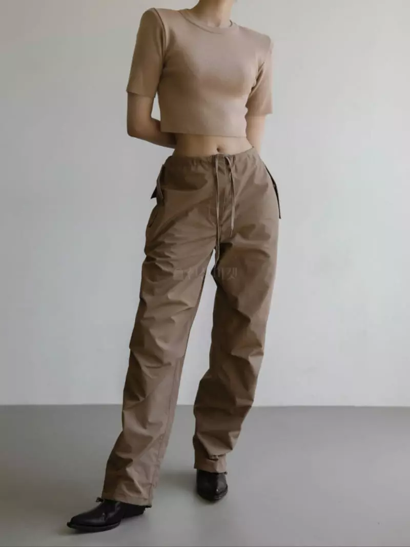 Paper Moon - Korean Women Fashion - #womensfashion - Pad Shoulder Crop Knit Top