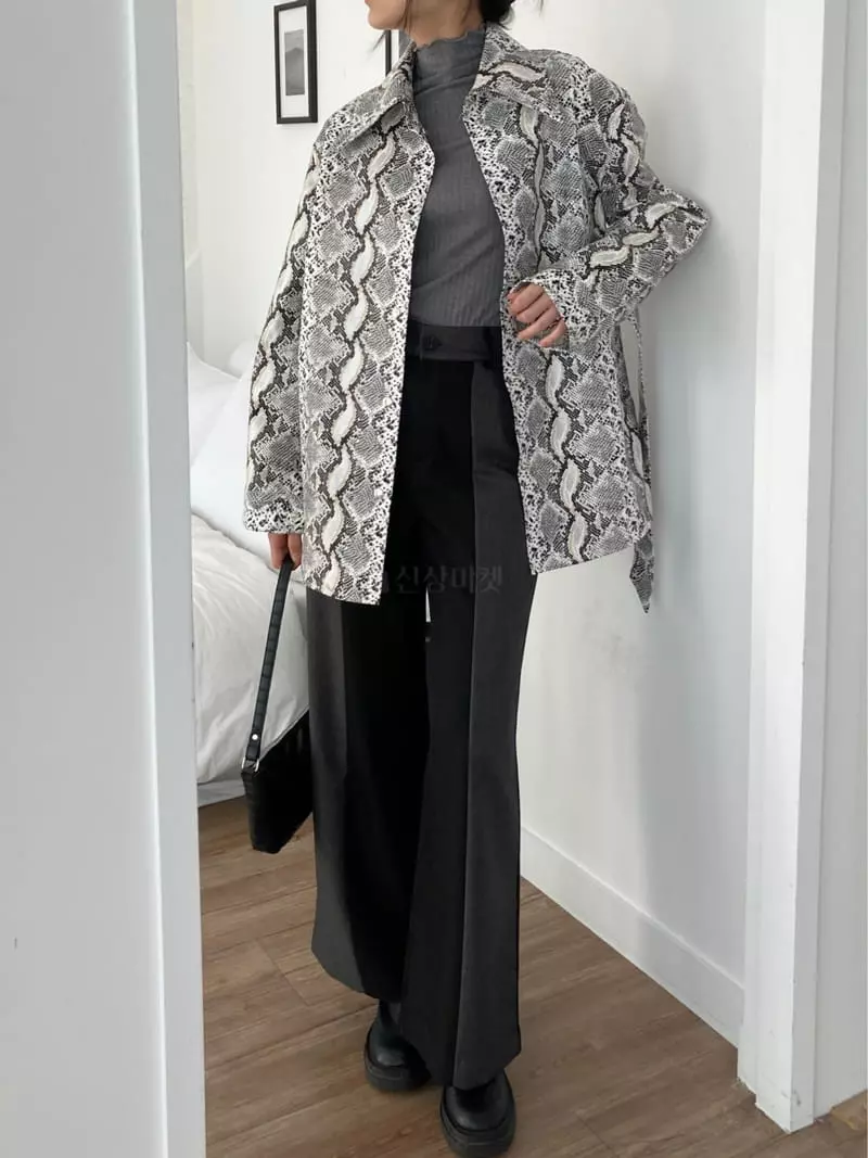 Pic - Korean Women Fashion - #thatsdarling - Pie Tone Belt Jacket - 6