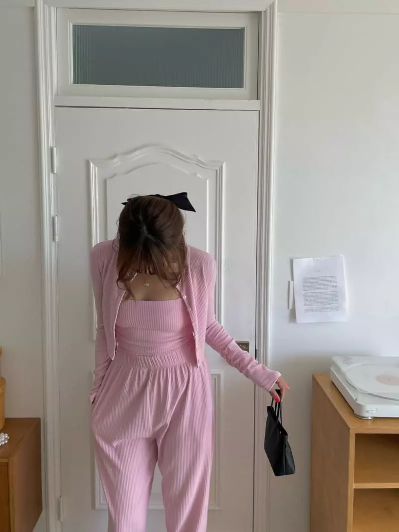Pink Dolphin - Korean Women Fashion - #momslook - Andy Shirring Cardigan - 2