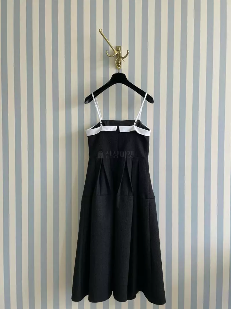 Pink Dolphin - Korean Women Fashion - #momslook - Merry One-piece - 11