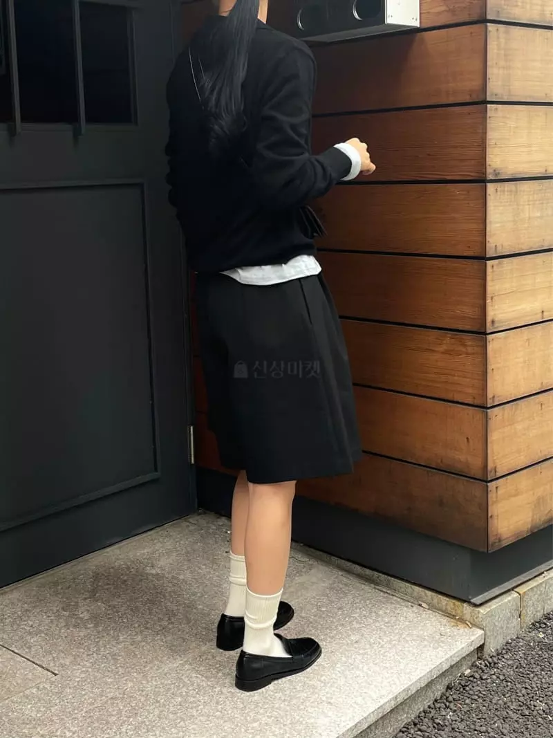 Plat - Korean Women Fashion - #womensfashion - Solid Half Pants - 4