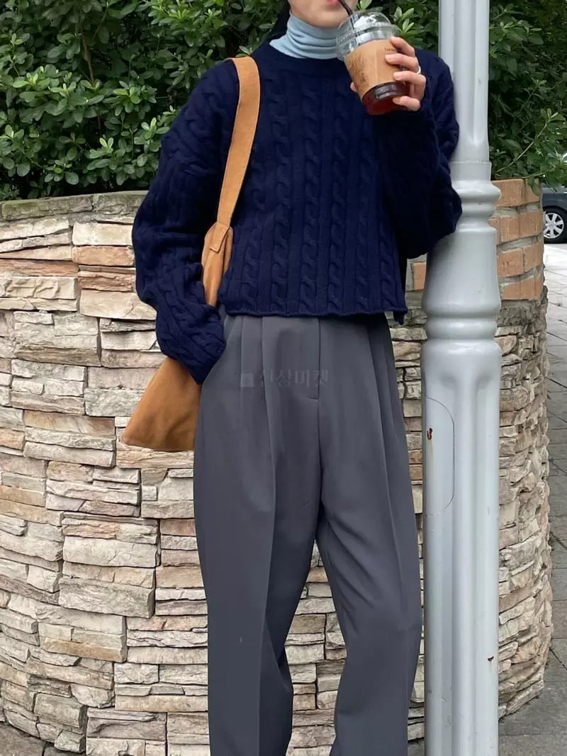 Plat - Korean Women Fashion - #momslook - Mue Mue Twist Knit Tee - 11