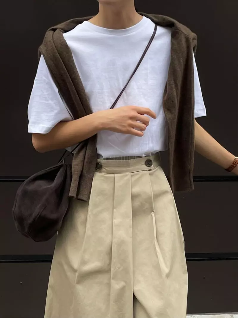 Plat - Korean Women Fashion - #momslook - Normal Tee - 3