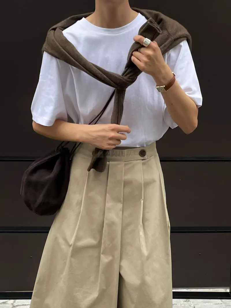 Plat - Korean Women Fashion - #momslook - Normal Tee - 4
