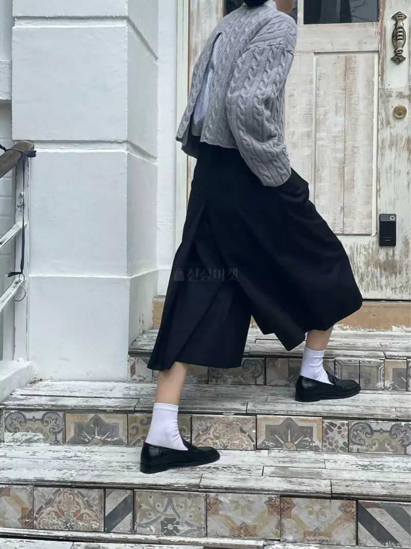 Plat - Korean Women Fashion - #womensfashion - Breeds Wrinkle Pants - 9