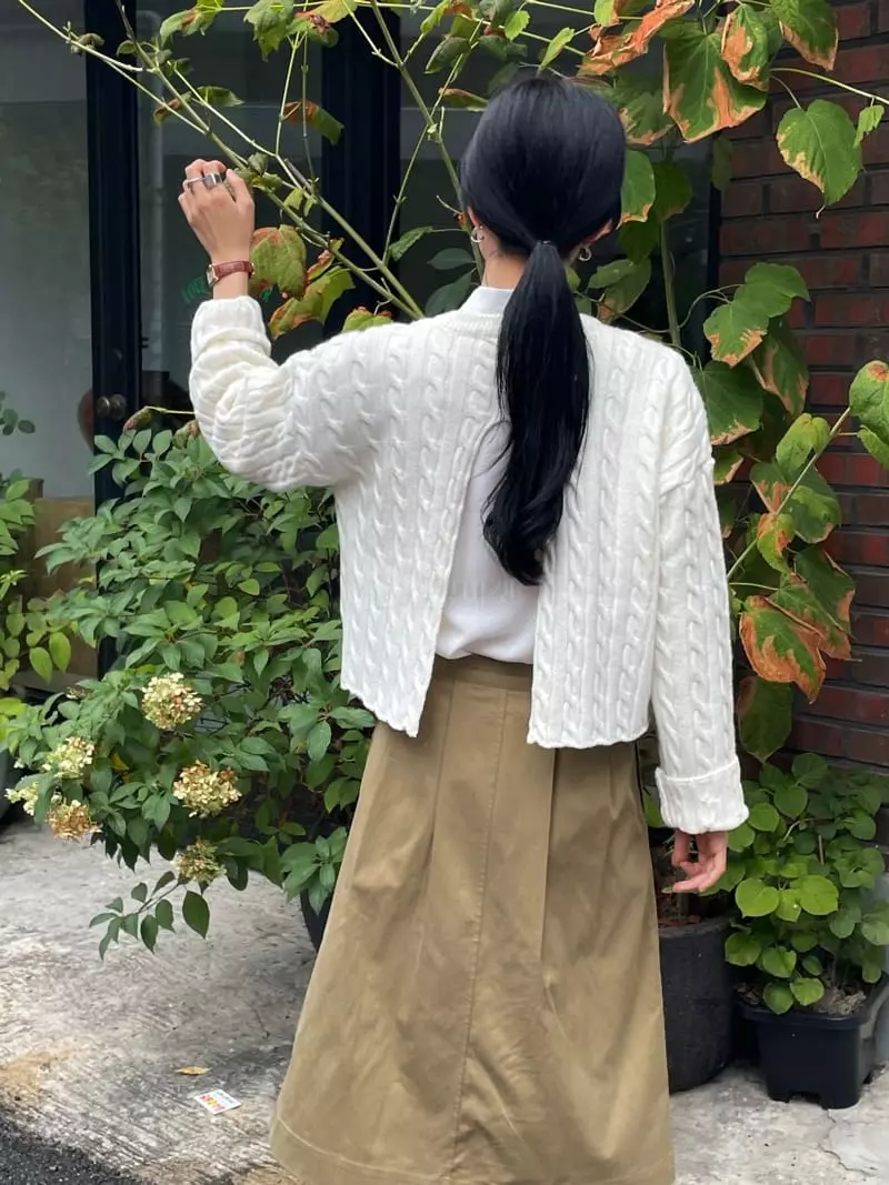 Plat - Korean Women Fashion - #womensfashion - Mue Mue Twist Knit Tee - 6