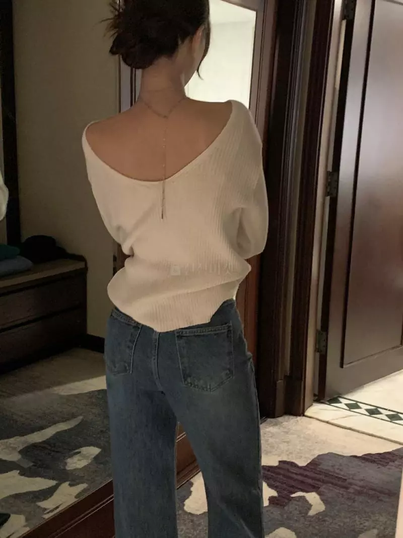 Poster - Korean Women Fashion - #momslook - Apfel Two-way Knit Tee - 10