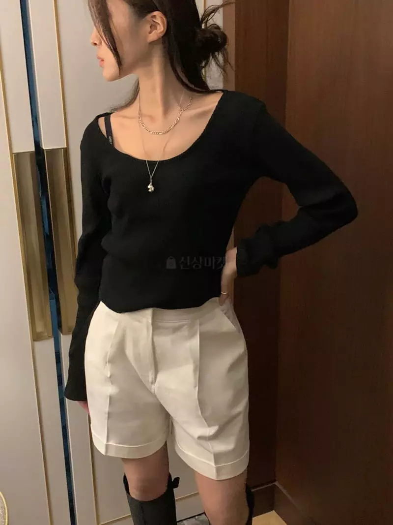 Poster - Korean Women Fashion - #momslook - Crova Tee - 10