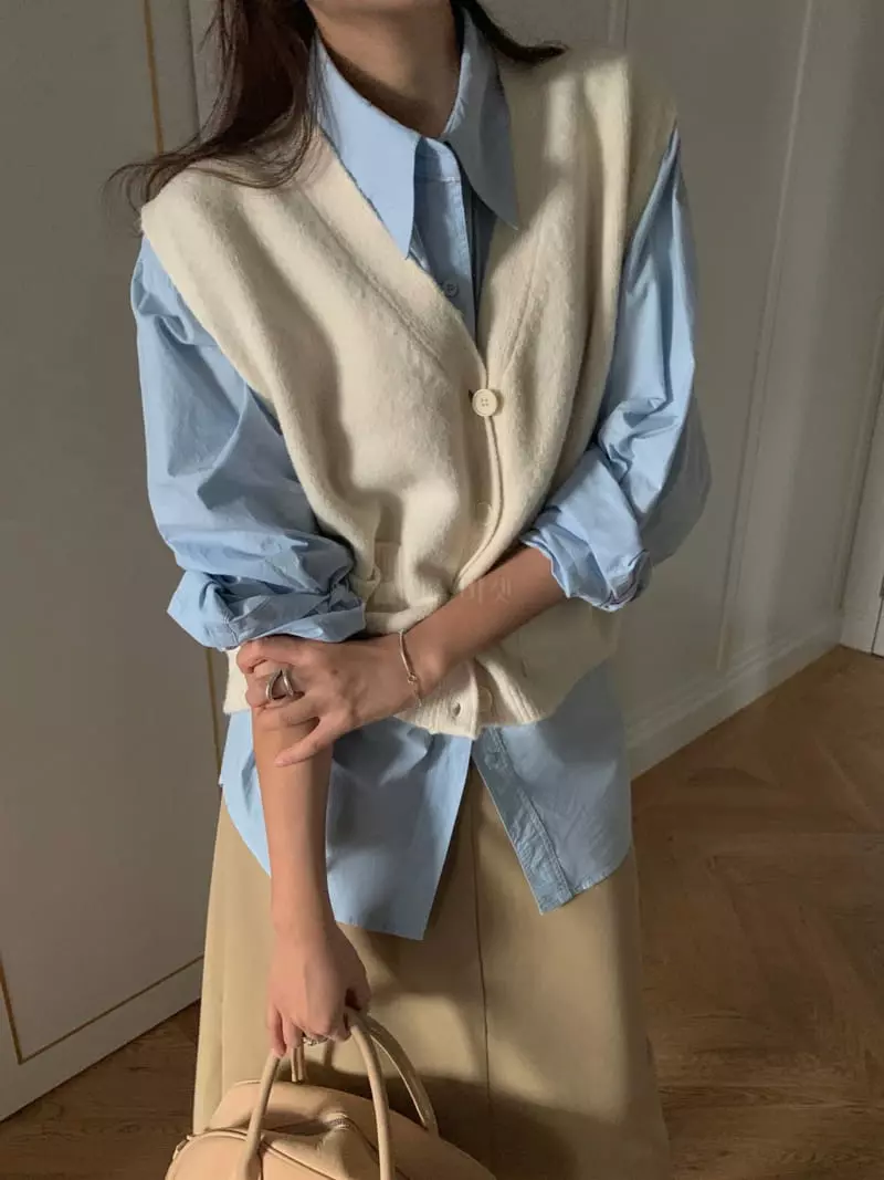 Poster - Korean Women Fashion - #momslook - Mui Vest - 6