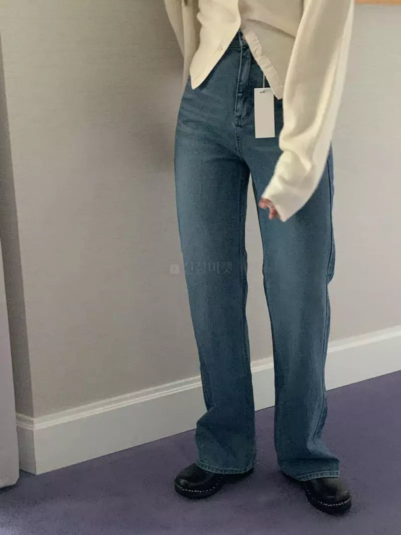 Poster - Korean Women Fashion - #shopsmall - Caric Roll-up Pants - 8