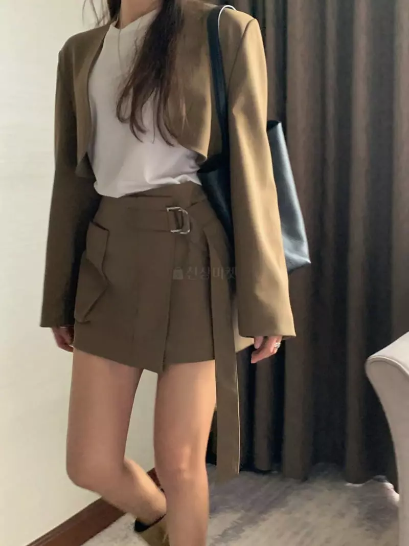 Poster - Korean Women Fashion - #thelittlethings - Kaley Jacket - 5