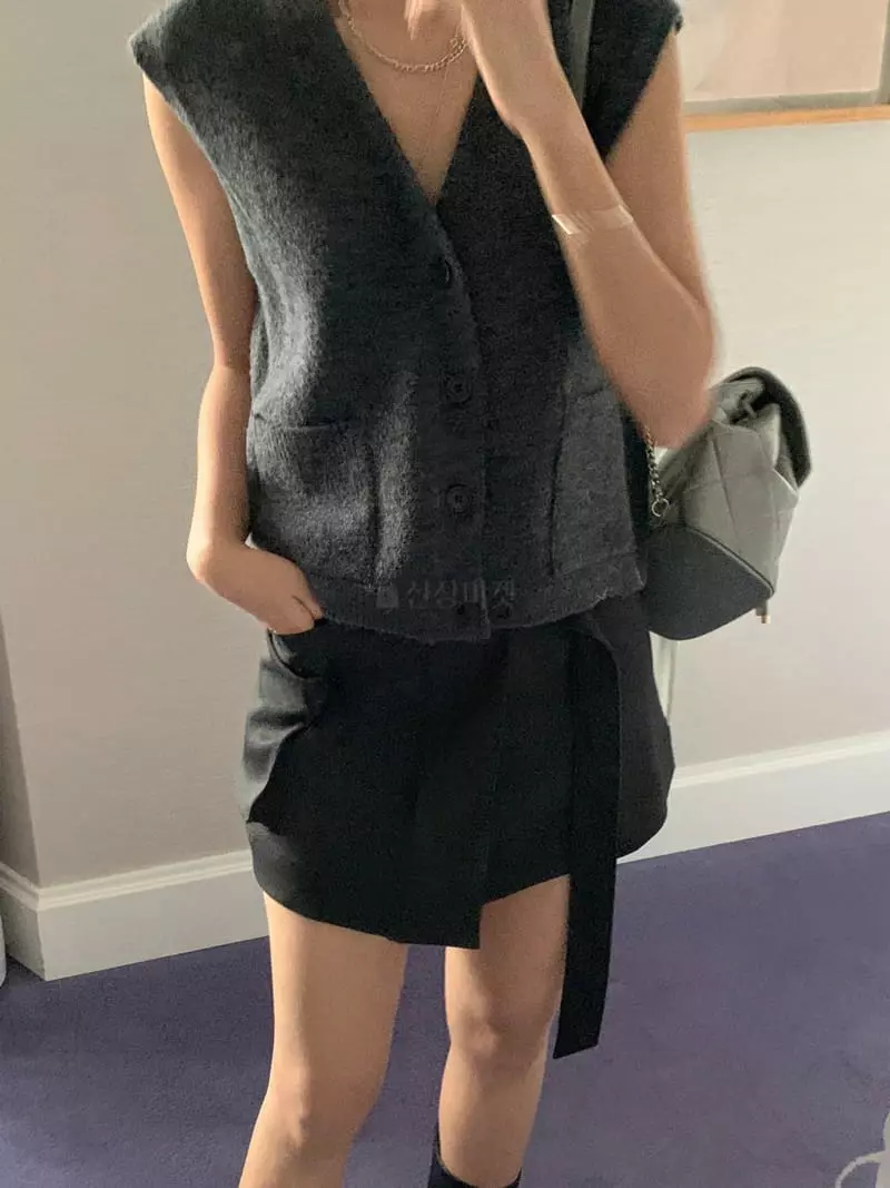 Poster - Korean Women Fashion - #womensfashion - Mui Vest - 11