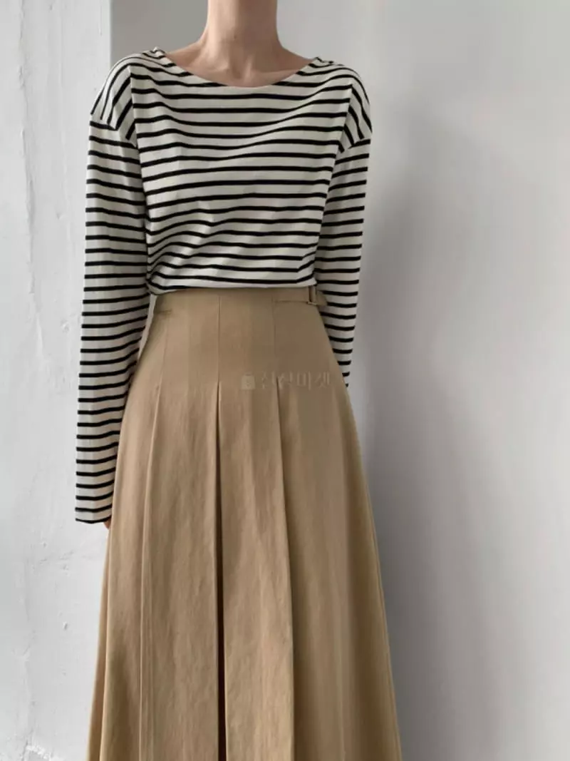 Project View - Korean Women Fashion - #momslook - Autumn Stripes Tee - 5
