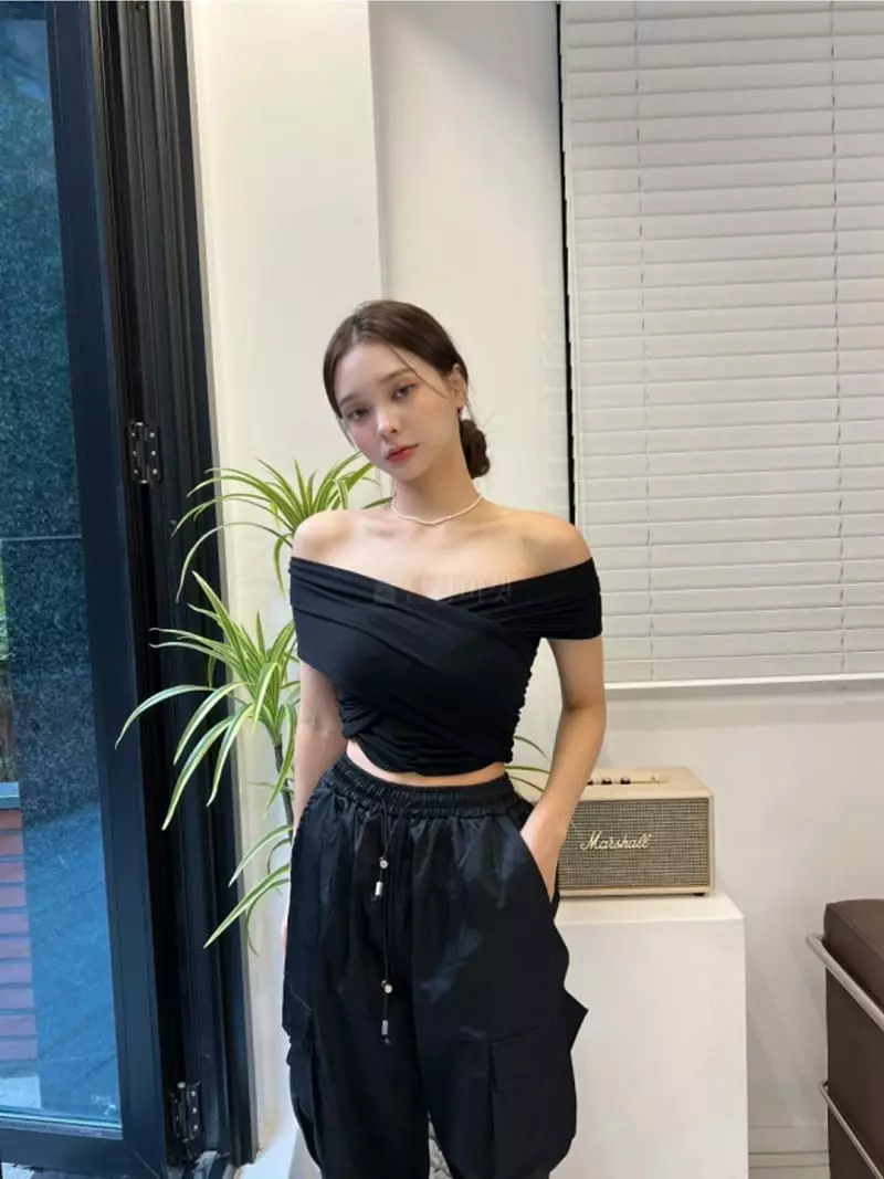 Project Wave - Korean Women Fashion - #momslook - Jenner Top - 2