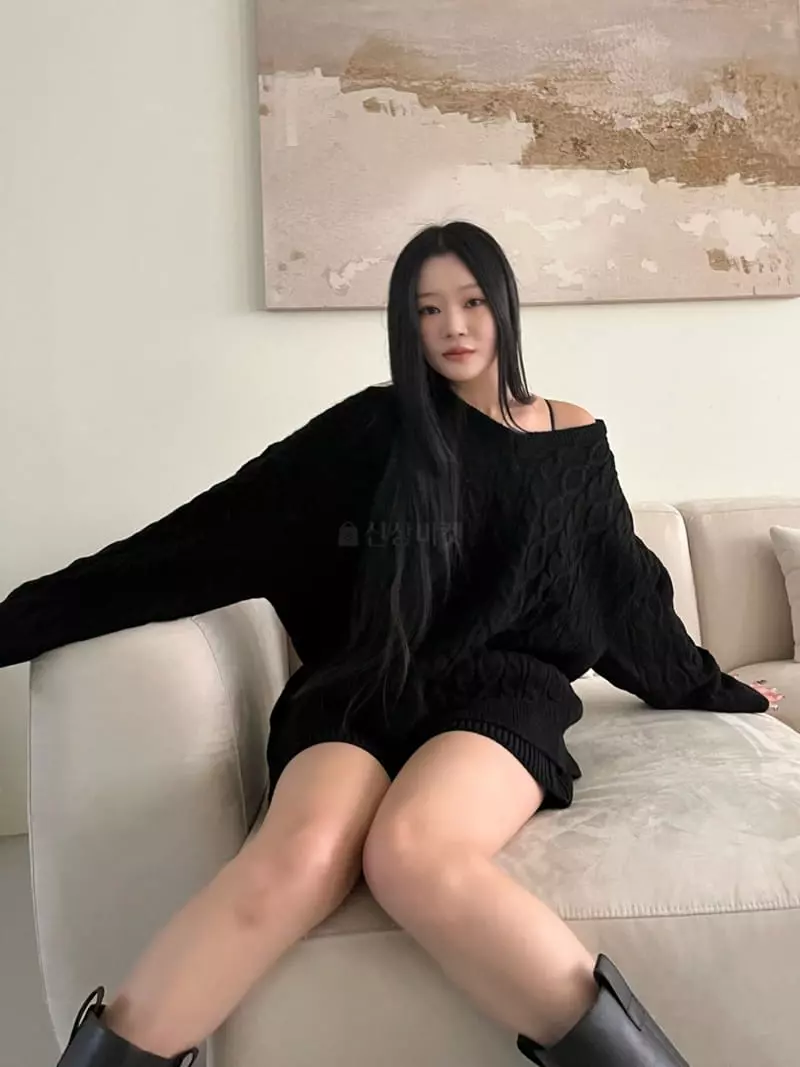 Project Wave - Korean Women Fashion - #momslook - Egg V Neck Knit Tee - 9