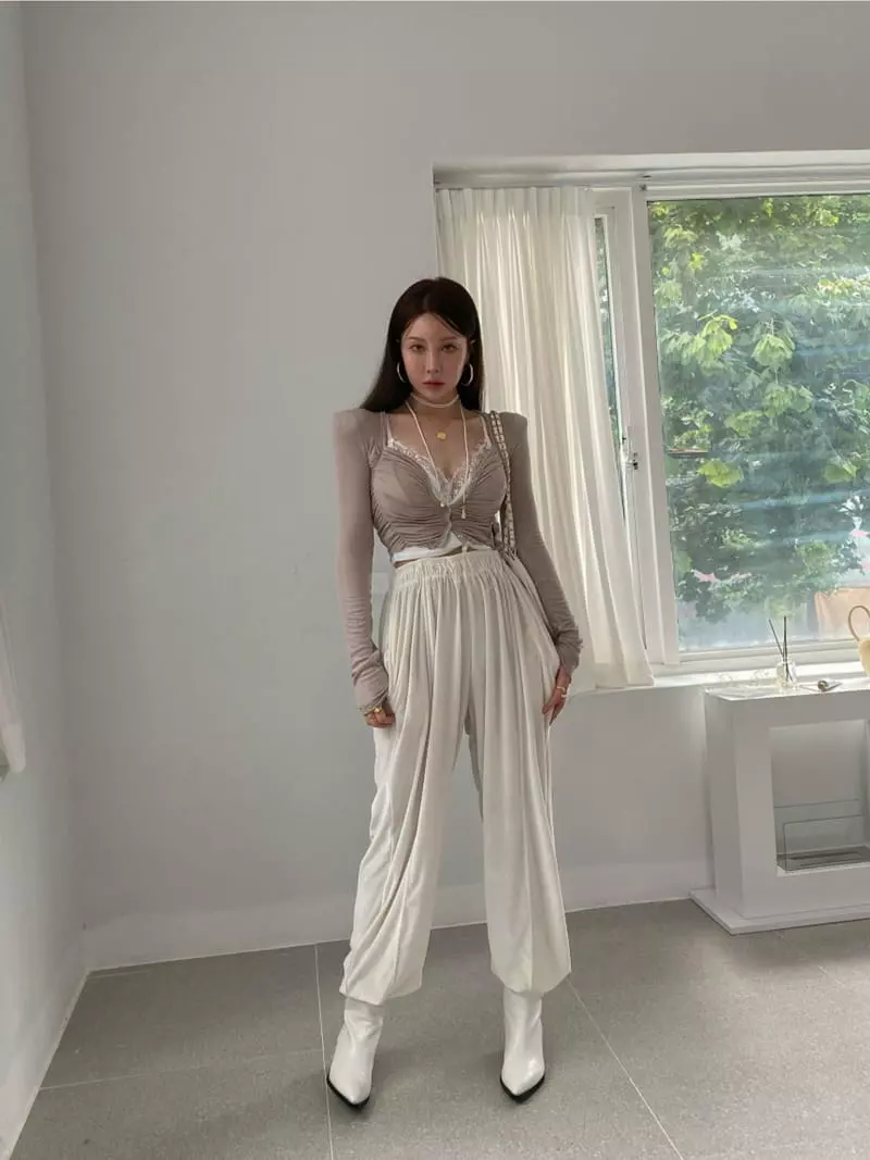 Project Wave - Korean Women Fashion - #momslook - Anna Velvet Pants - 2