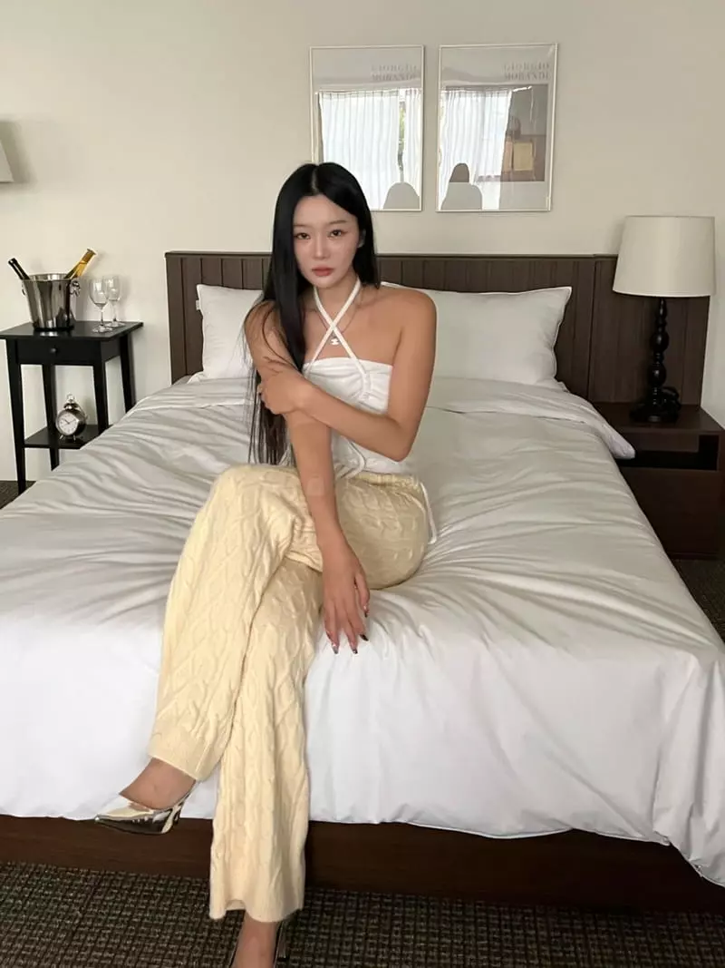 Project Wave - Korean Women Fashion - #womensfashion - Egg Knit Pants - 3
