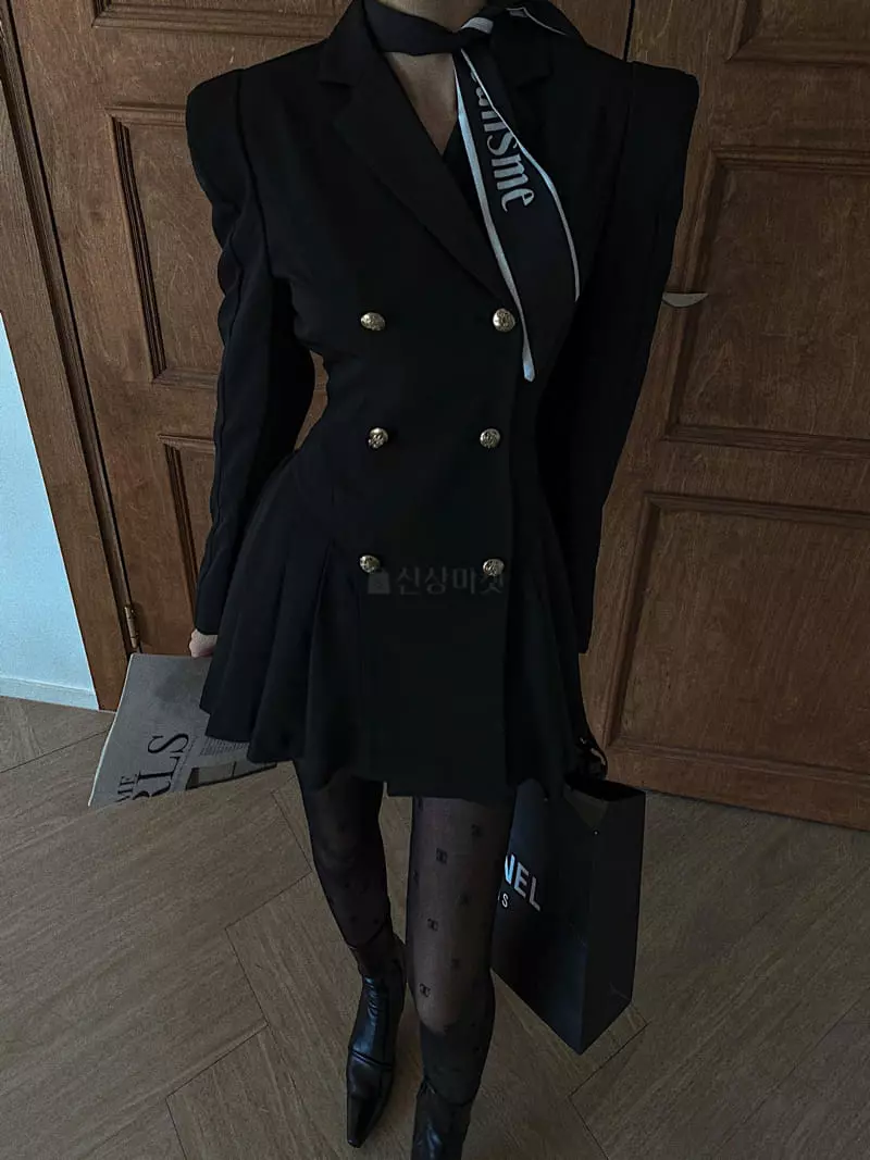 Rare Closet - Korean Women Fashion - #momslook - Bov Pleates Jacket One-piece - 7