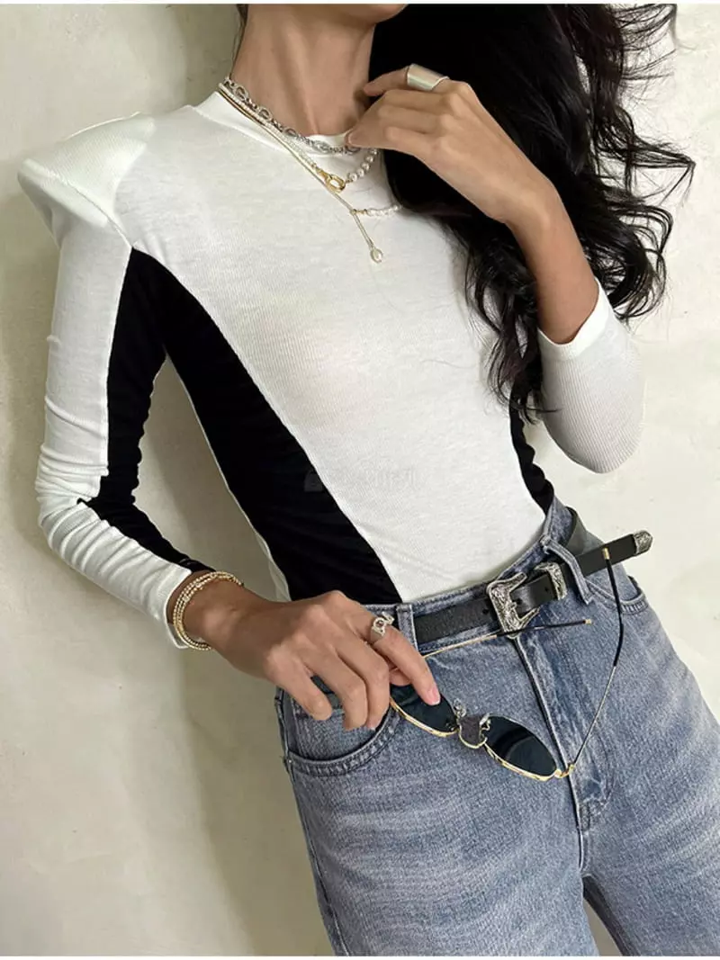 Rare Closet - Korean Women Fashion - #momslook - Line Color Shirring Tee - 3