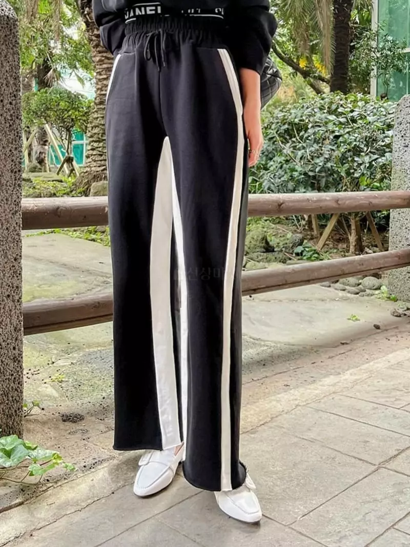 Rare Closet - Korean Women Fashion - #vintagekidsstyle - Color Wide Pants - 12