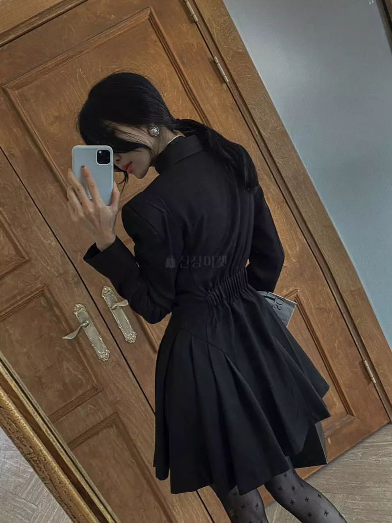 Rare Closet - Korean Women Fashion - #womensfashion - Bov Pleates Jacket One-piece - 6