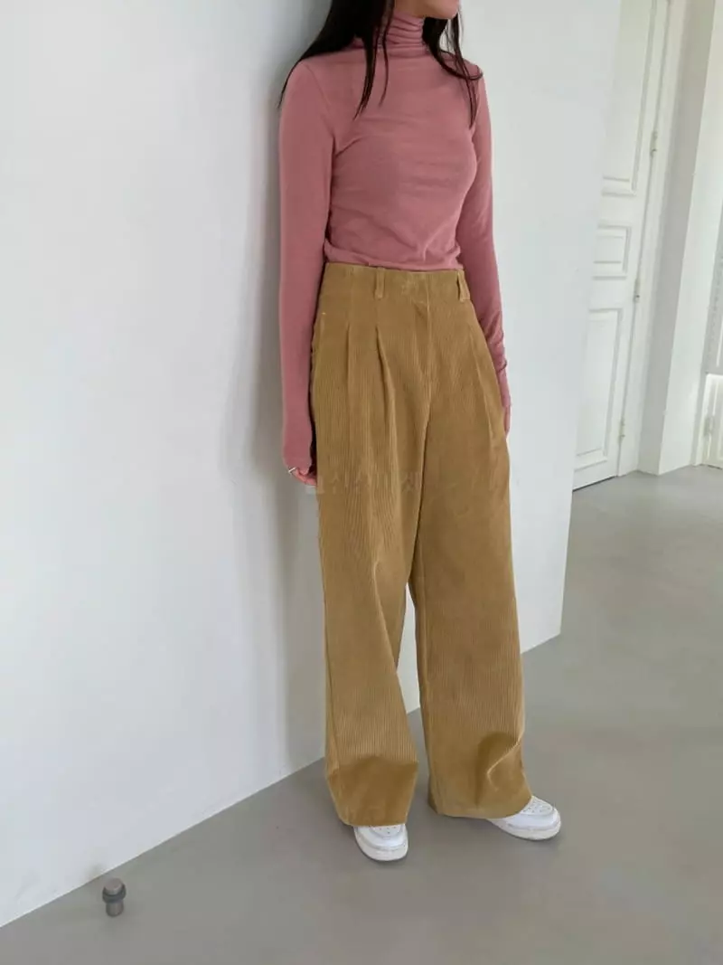 Ravi - Korean Women Fashion - #womensfashion - Cream Rib Shorts - 3