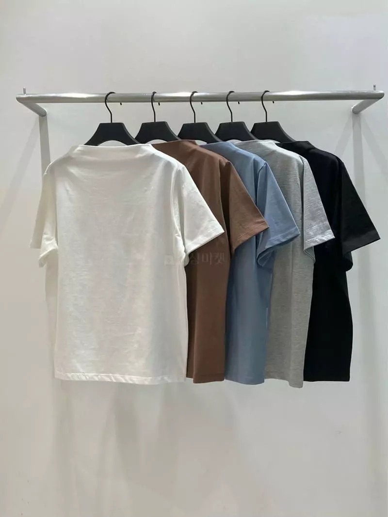 Refleur - Korean Women Fashion - #romanticstyle - High Neck Tee