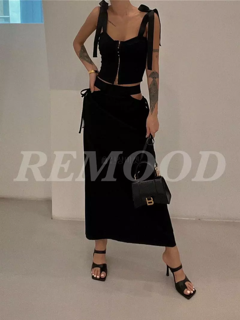 Remood - Korean Women Fashion - #womensfashion - Bustier Crop Tee - 6