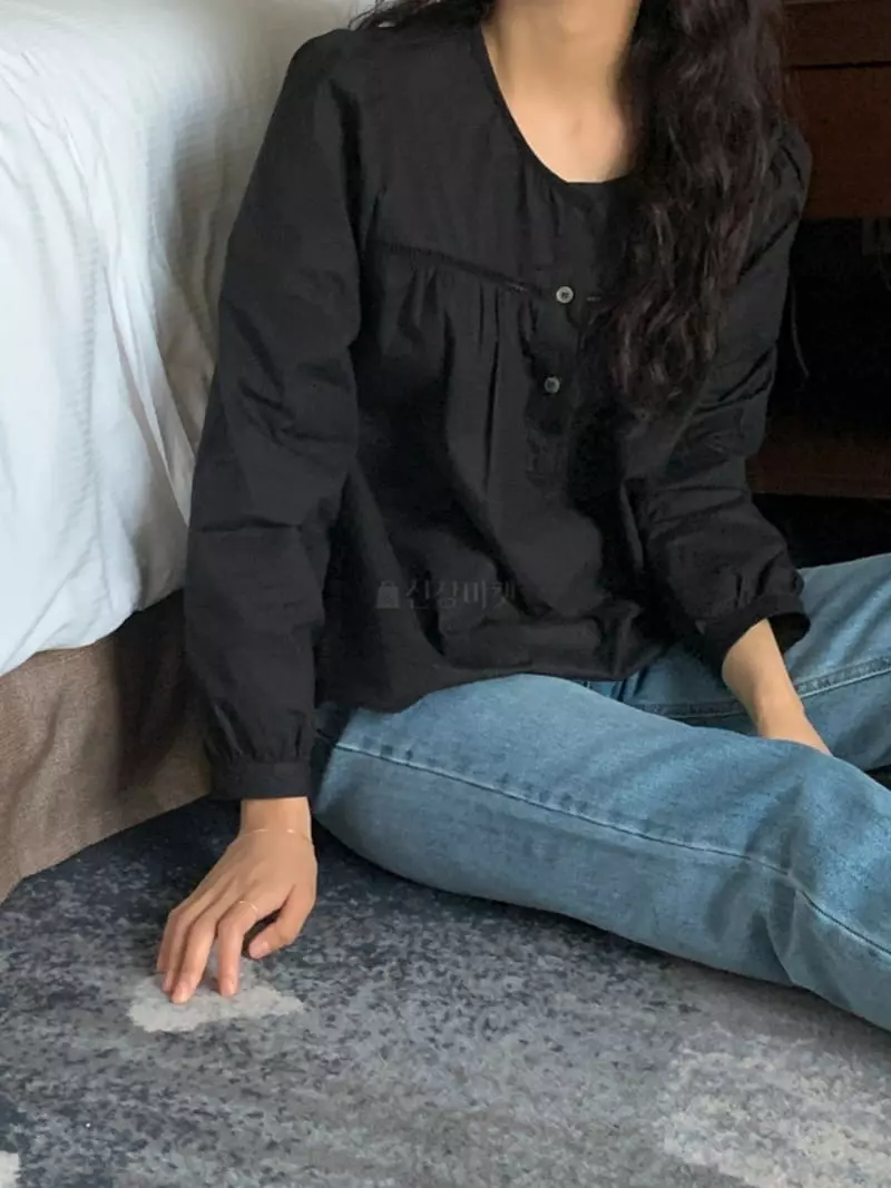 Renouveau - Korean Women Fashion - #momslook - Rubber Blouse - 5