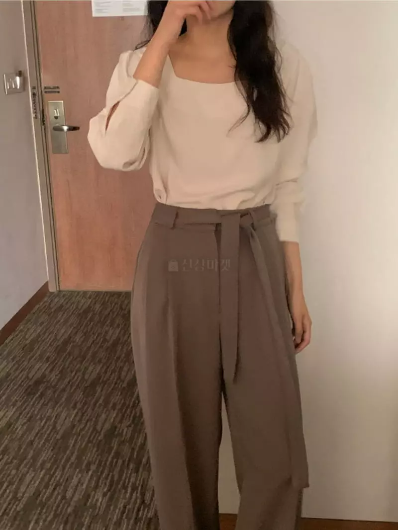 Renouveau - Korean Women Fashion - #momslook - Milk Blouse - 2