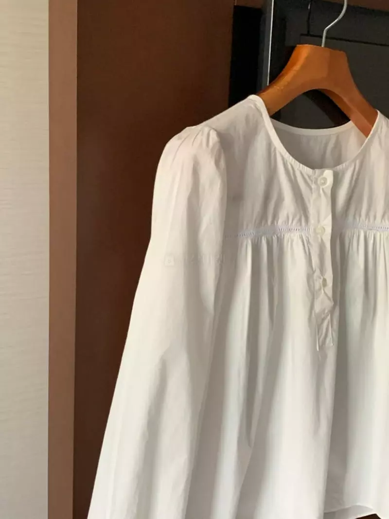 Renouveau - Korean Women Fashion - #momslook - Rubber Blouse - 4
