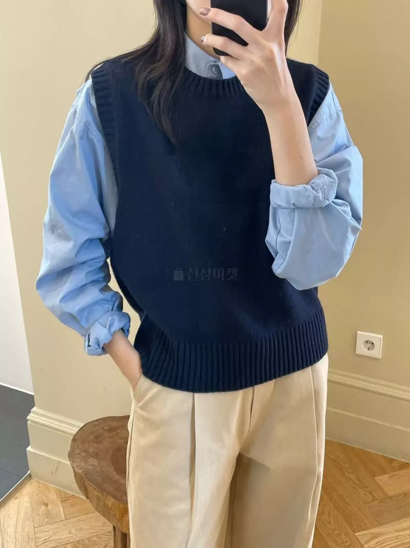 Reve - Korean Women Fashion - #momslook - R Vest