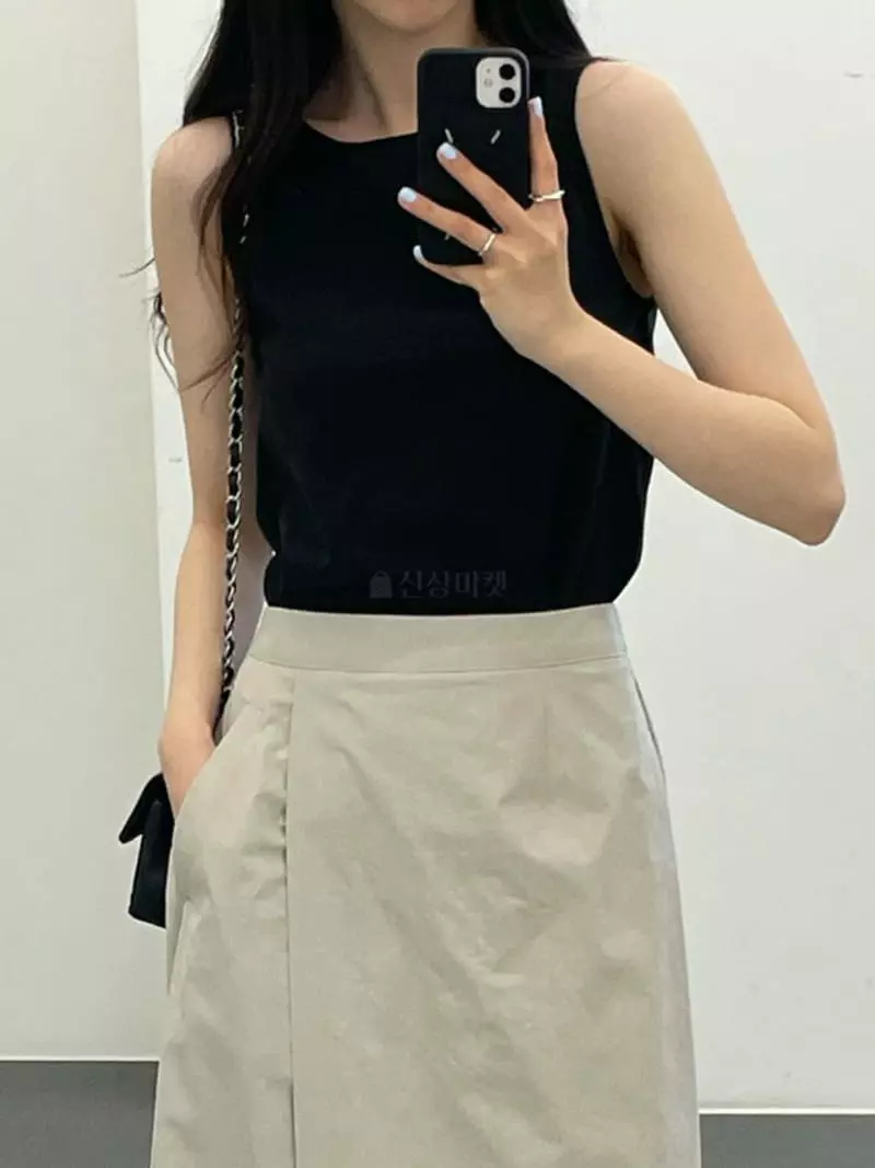 Reve - Korean Women Fashion - #womensfashion - Silky Boat Sleeveless