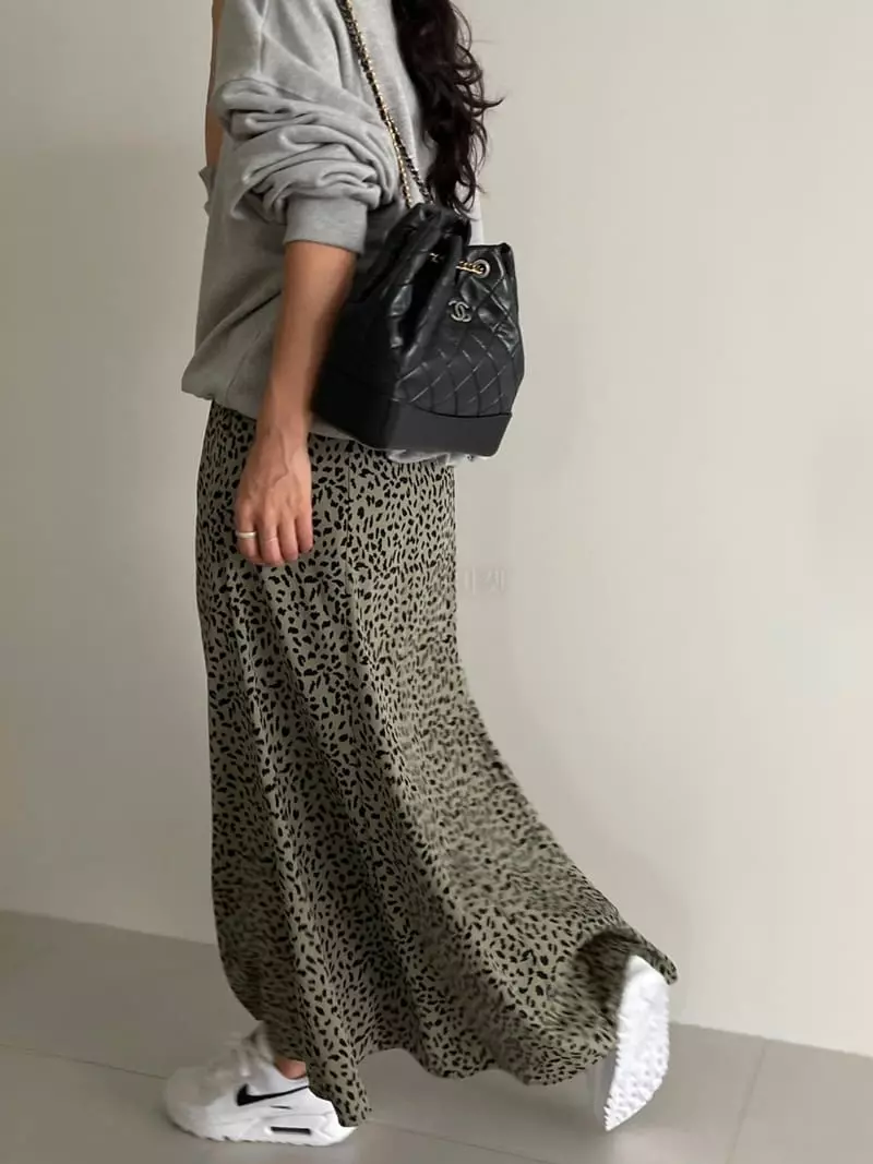 Ripple - Korean Women Fashion - #pursuepretty - Leo Lonf Skirt - 5
