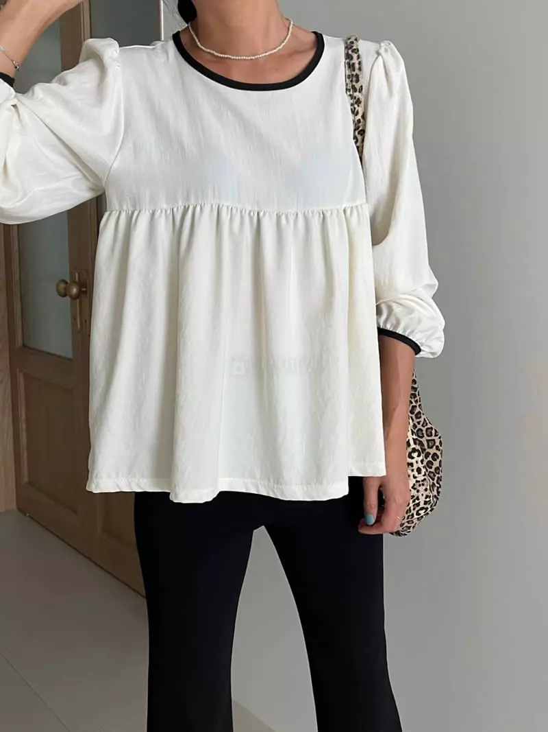 Ripple - Korean Women Fashion - #pursuepretty - Cream Blouse - 4