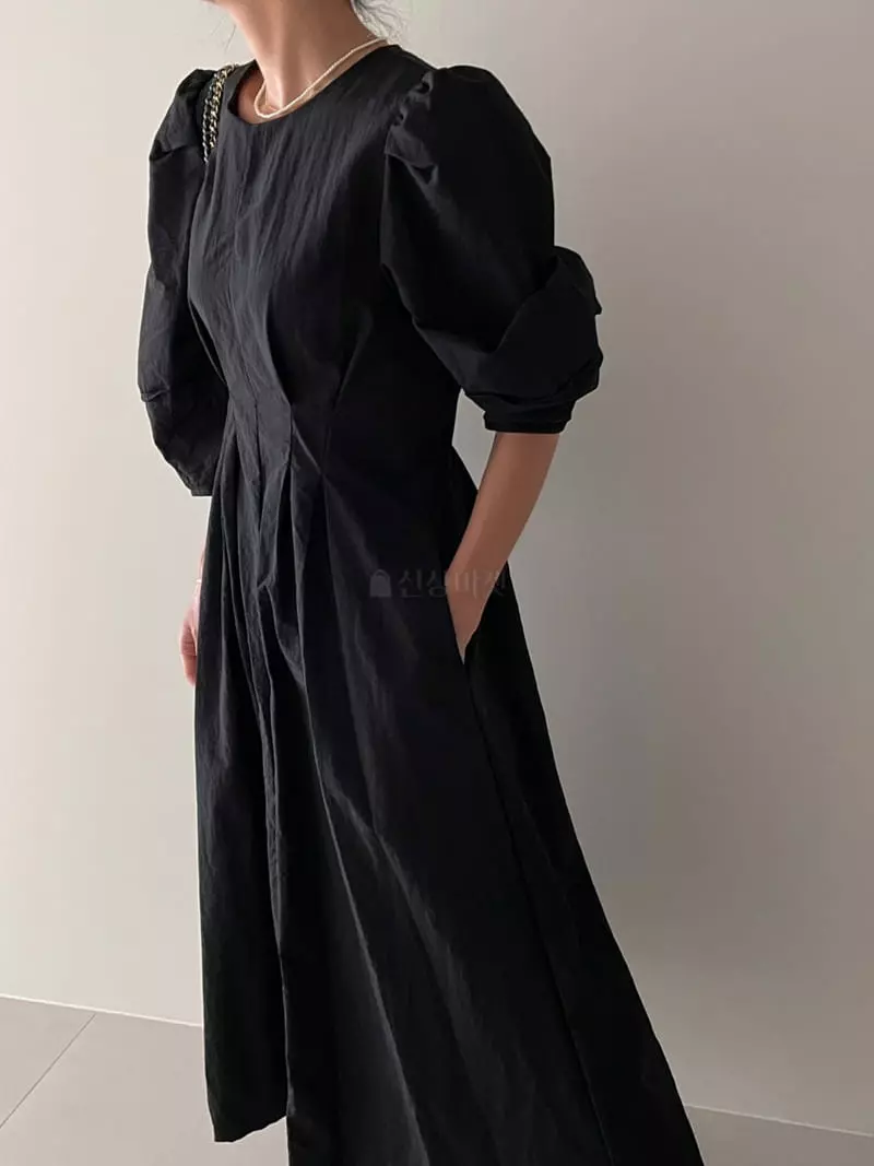 Ripple - Korean Women Fashion - #restrostyle - Lia Pintuck One-piece - 8
