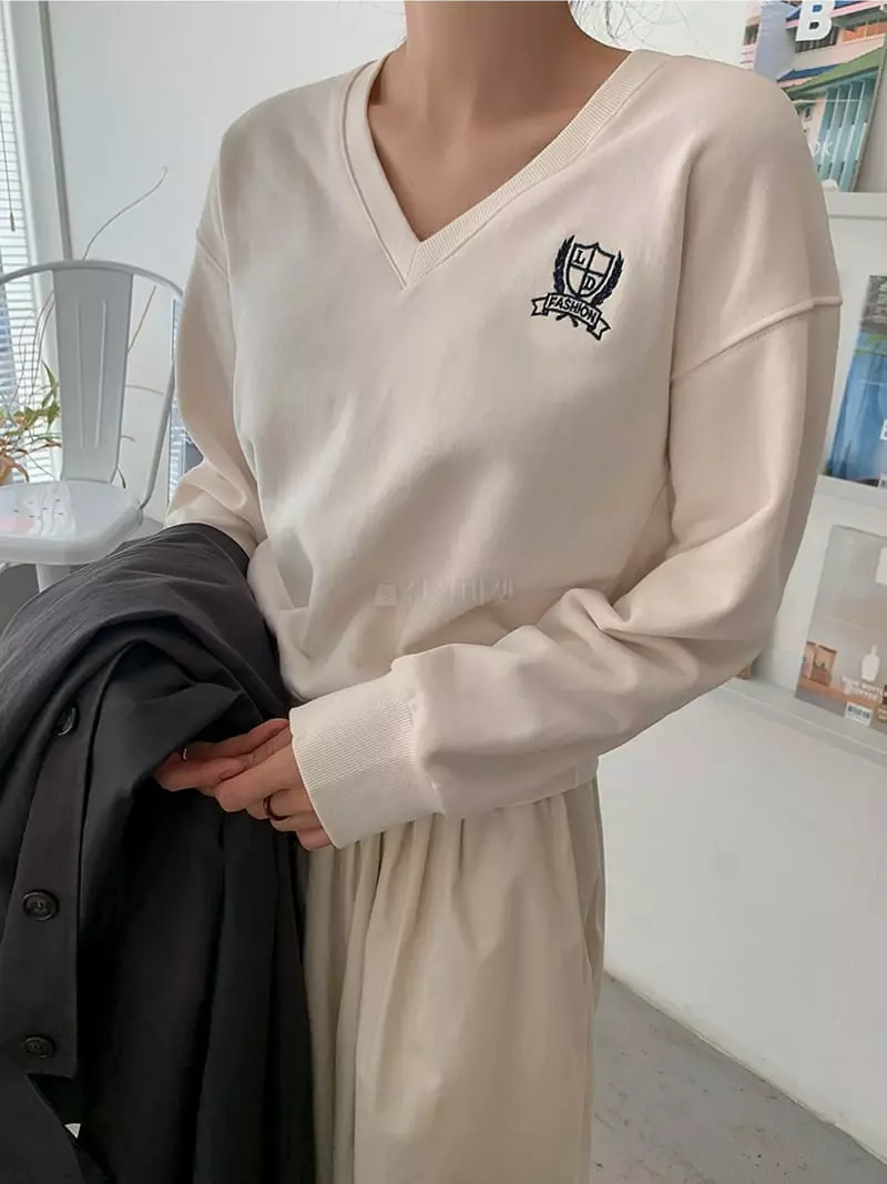 Ripple - Korean Women Fashion - #romanticstyle - Noa Embroidery Sweatshirt - 3