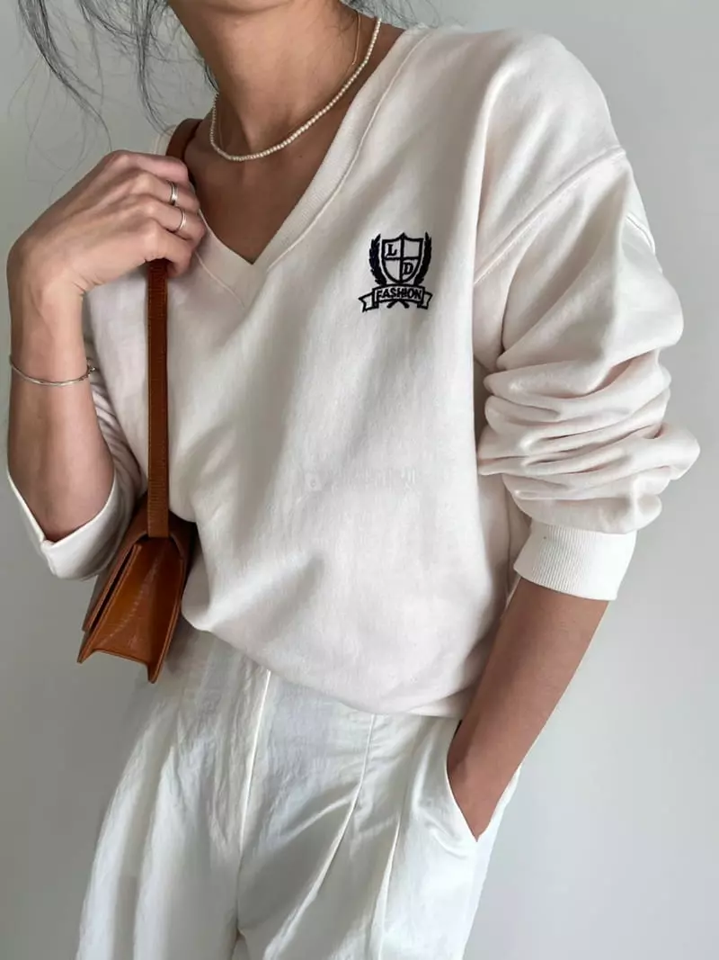 Ripple - Korean Women Fashion - #thatsdarling - Noa Embroidery Sweatshirt - 5